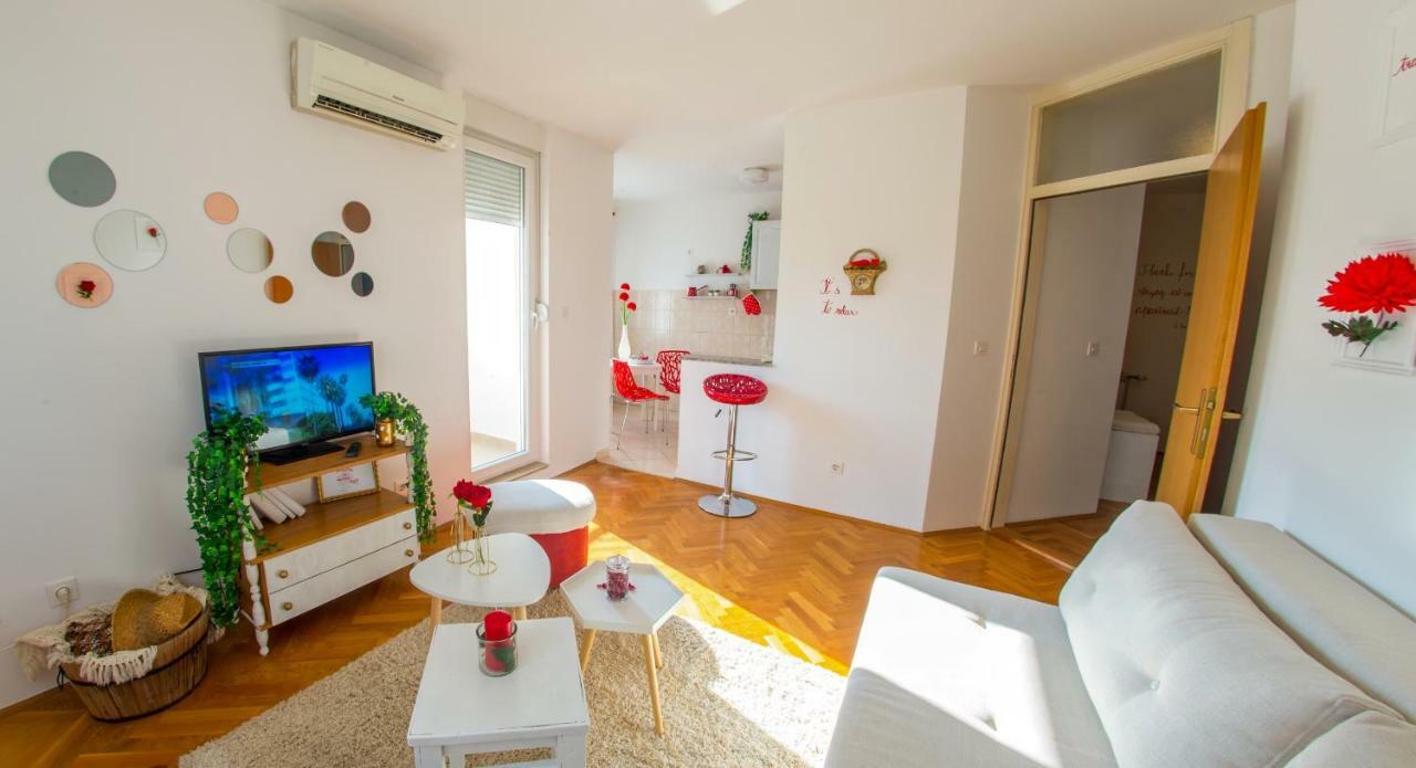 Apartment Red Мостар Экстерьер фото